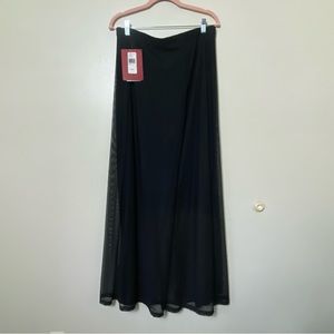 J.S. Collection Women’s Flare Dress Pants. Black. Size 14. NWT